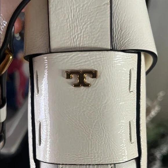 Tory Burch Cream Crossbody Bag with Gold Accent - Picture 12 of 12